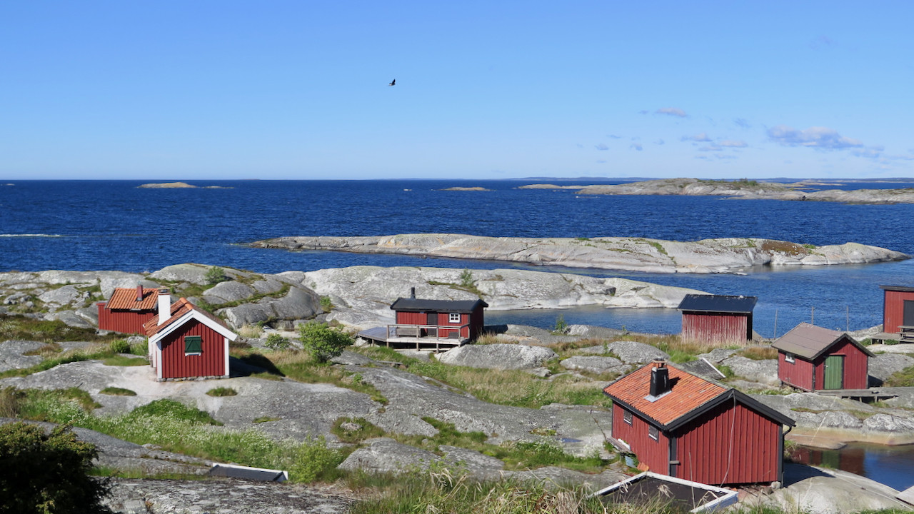 Examples of Archipelago – Karpati Locations